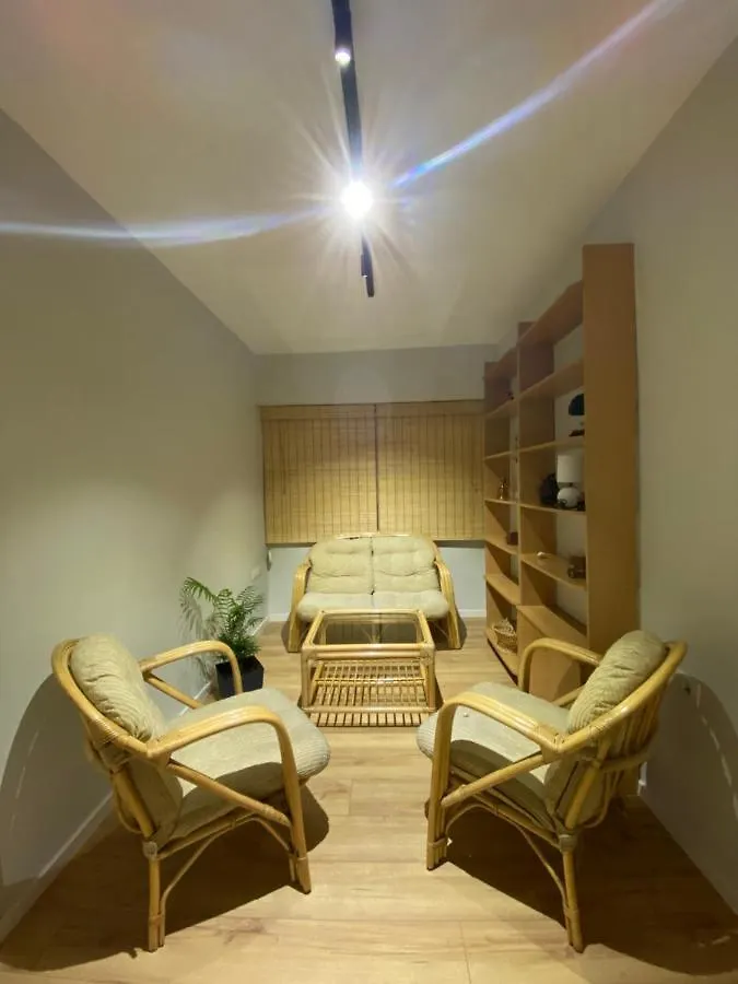 Lucas Downtown Apartment Tirana 0*,