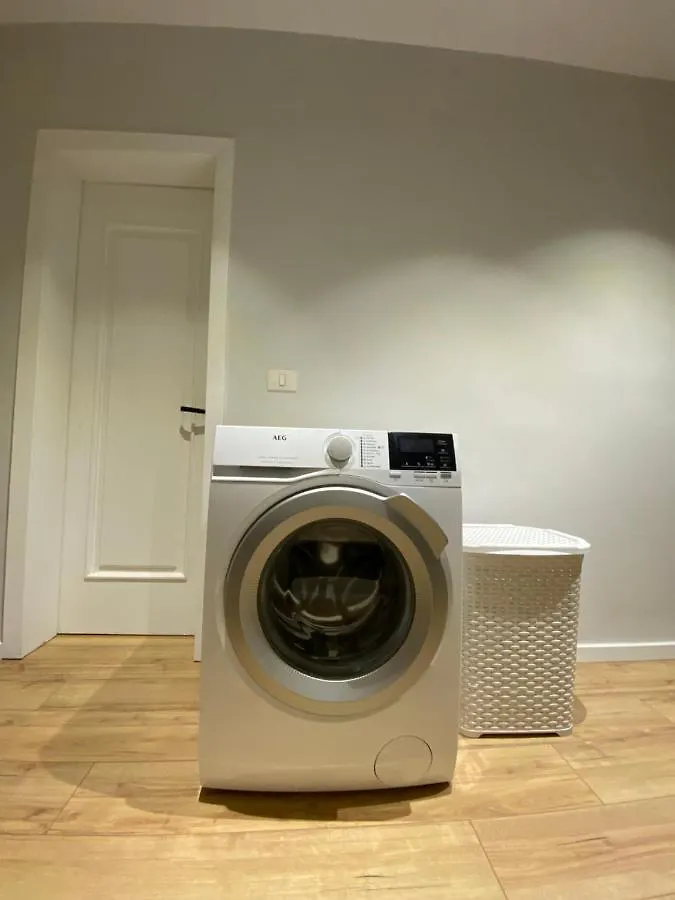 Lucas Downtown Apartment Tirana