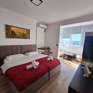 Appartamento Albania Near Center Double Or Twin Bed, Tirana