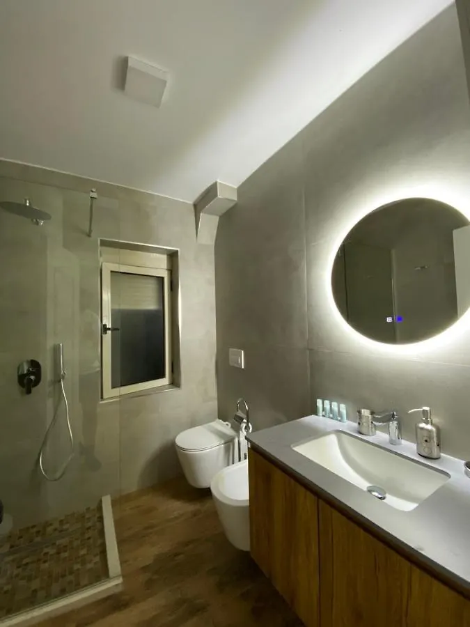 Lucas Downtown Apartment Tirana